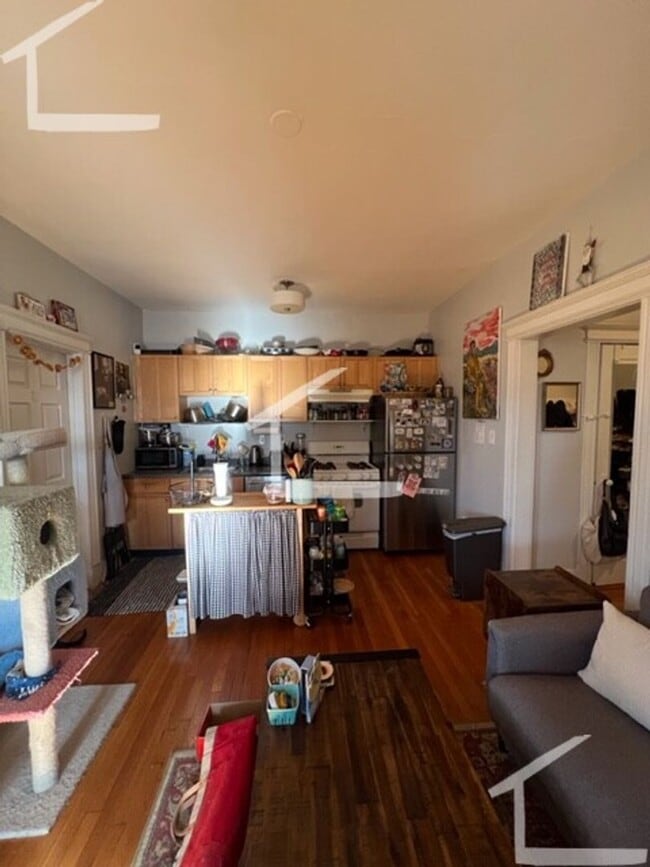 Building Photo - 30 Park Vale Ave