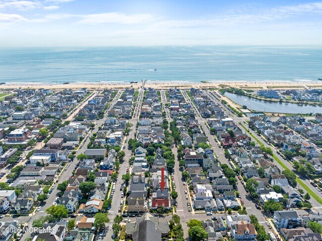 Building Photo - 75 Webb Ave