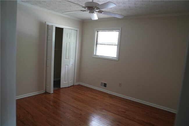 Building Photo - 3344 Hunters Lodge Rd