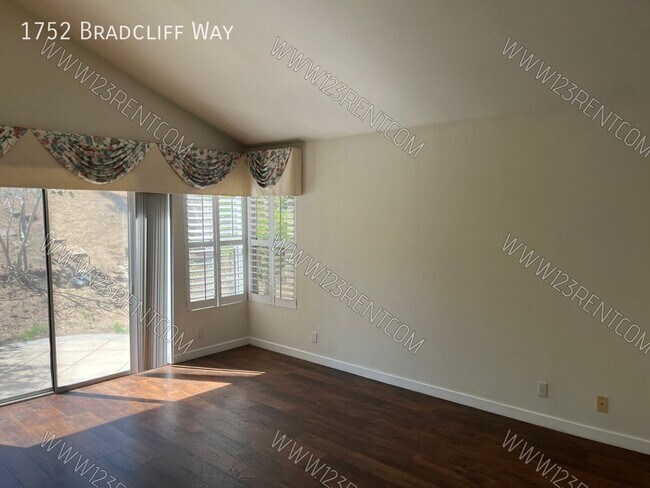 Building Photo - 1752 Bradcliff Way