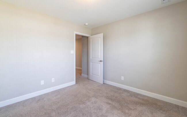 Building Photo - 7703 Honey Oaks Rd