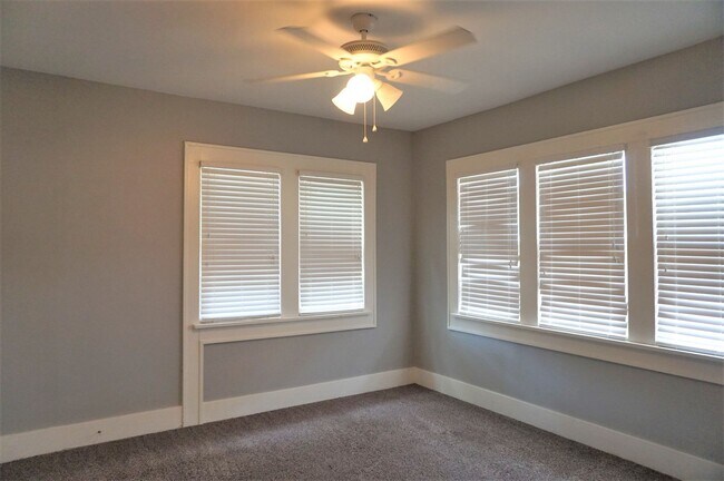 Building Photo - 3 Bed 1.5 Bath in Pleasant View Addition NW OKC