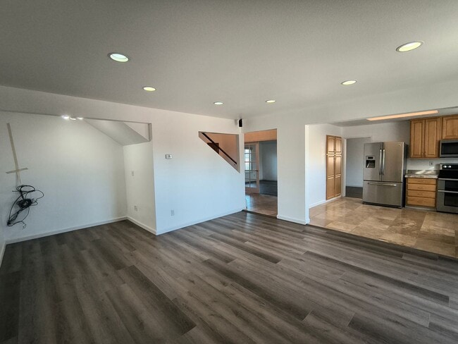Building Photo - Beautiful and Spacious Two Story 4 Bed/3 Bath Home For Rent In Hercules!!!