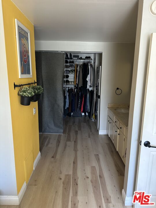 Building Photo - 5301 Balboa Blvd