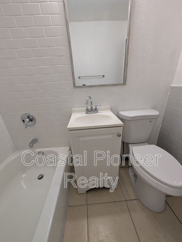 Building Photo - 3721 N Whittier St
