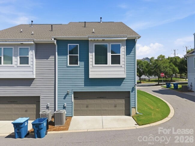 Building Photo - 1205 Kohler Ave