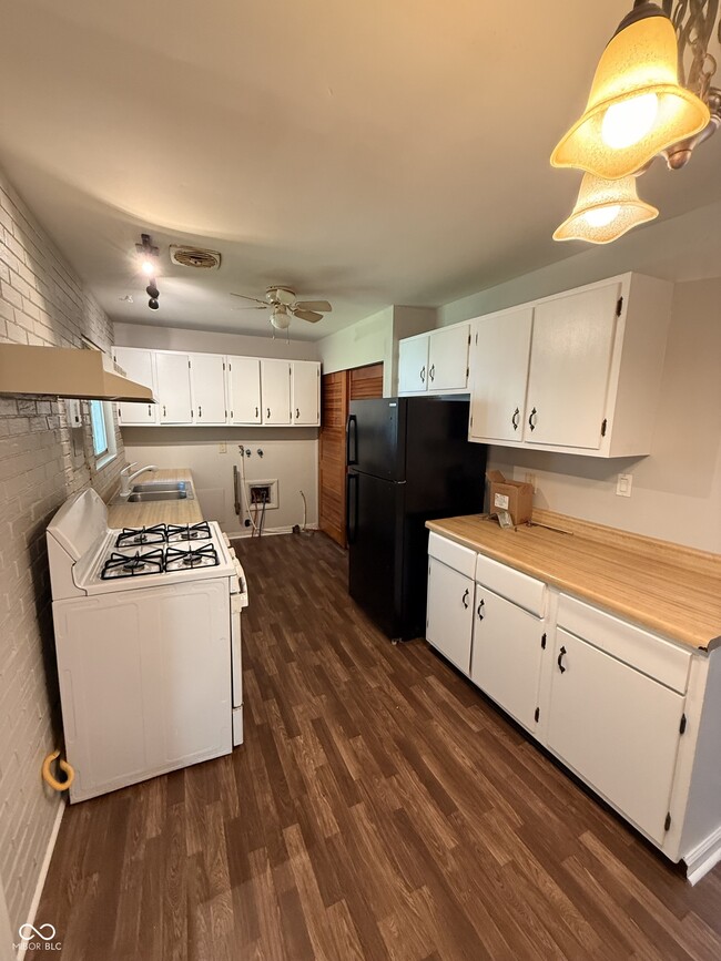 Building Photo - 2173 Newcomer Ln