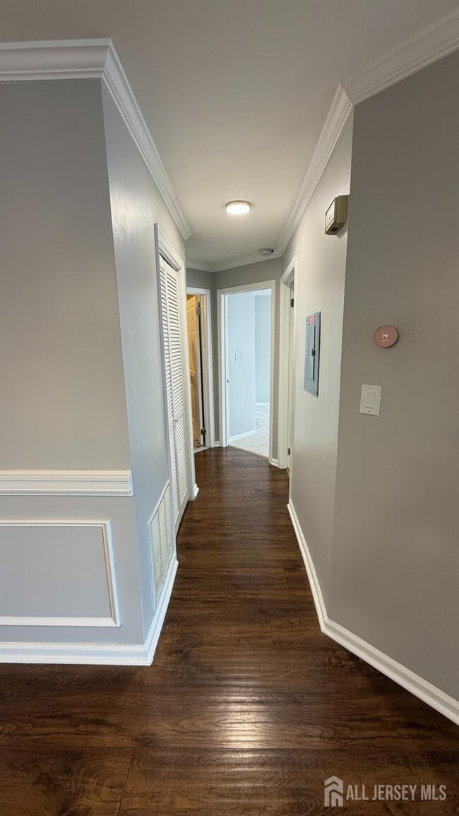 Building Photo - 338 Cozzens Ct