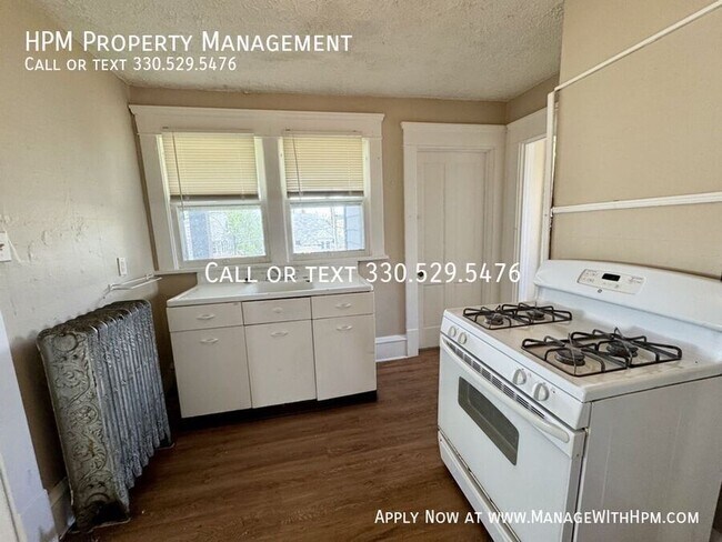 Building Photo - 1307 Woodland Ave NW