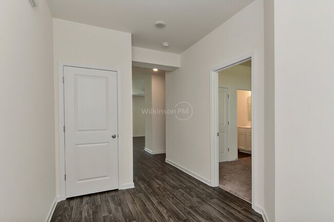 Building Photo - 5 BR/3 BTH Home in Selwyn Landing