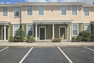 Building Photo - 2508 SW 35th Pl