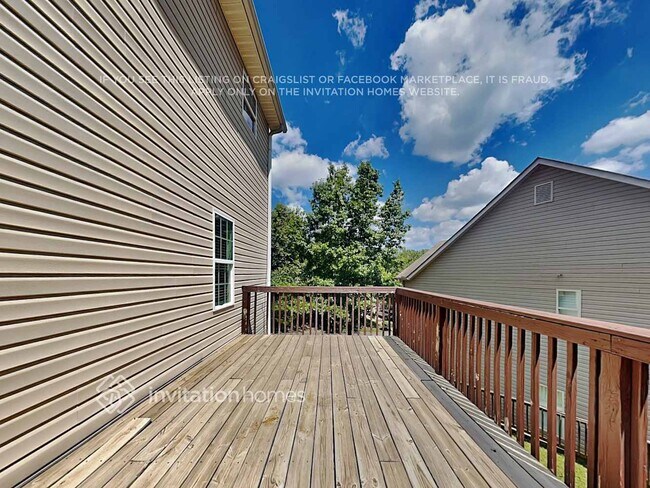 Building Photo - 5622 Elwood Cir