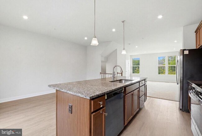 Building Photo - 9623 Tall Oaks Rd