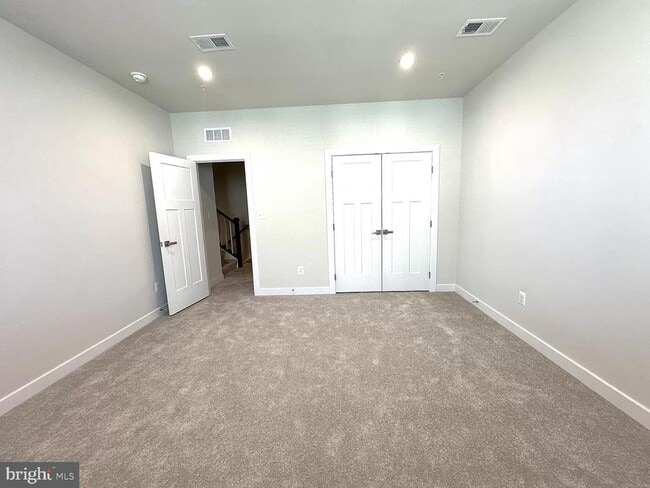 Building Photo - 24161 Pissarro Dr