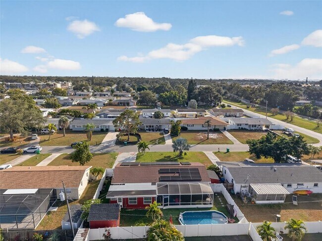 Building Photo - 11761 80th Ave