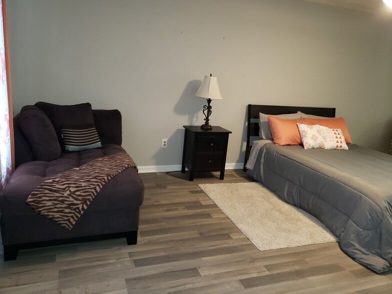 Siting area of Master Suite - 4360 Elegance Dr
