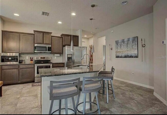 Building Photo - 8342 Enclave Way