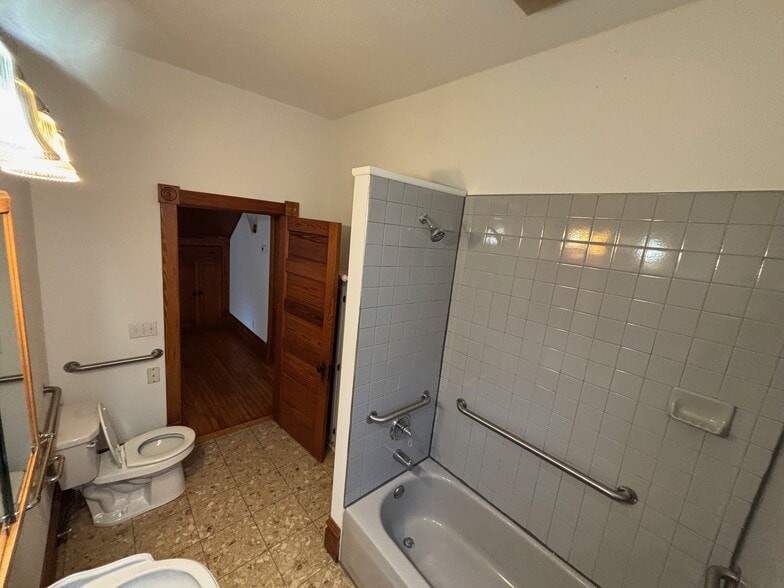 Bathroom - 3680 Mayer Rd