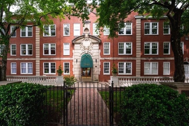 Building Photo - 2840 Peachtree Rd