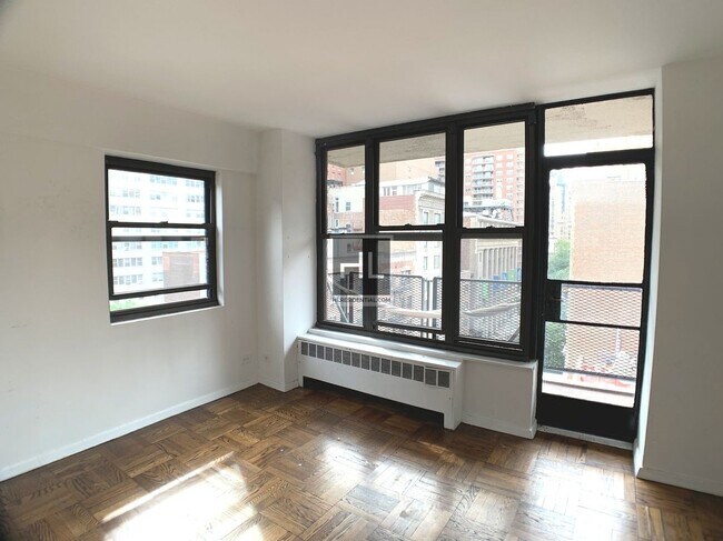 Building Photo - EAST 35 STREET