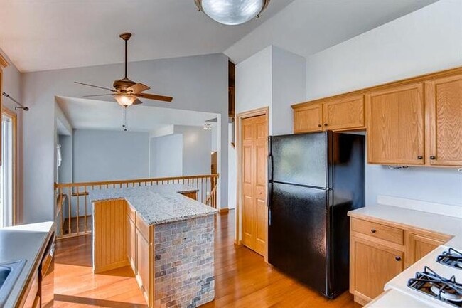 Building Photo - 11655 S Decathalon Ln