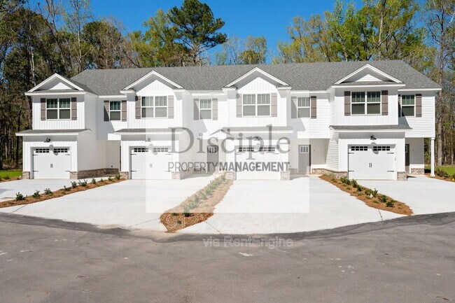Building Photo - 70 Vining Way