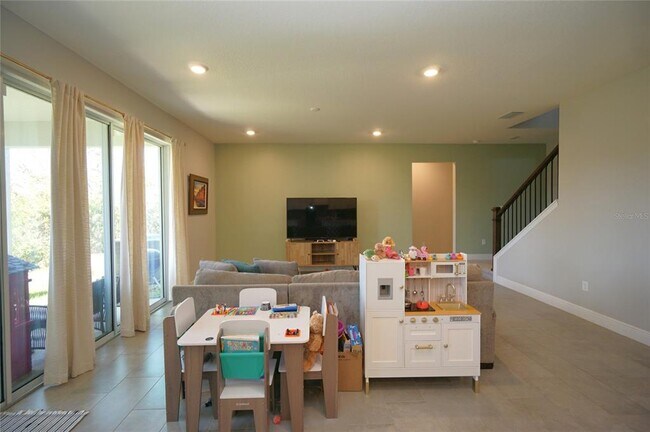 Building Photo - 22990 Scaglione Dr