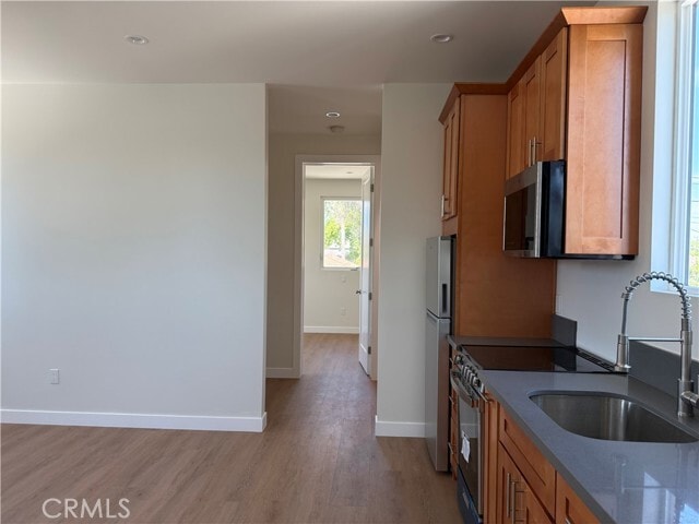 Building Photo - 20953 Saticoy St