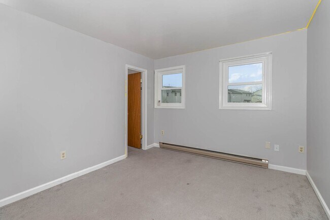 Building Photo - West Shore School District Town-Home For R...