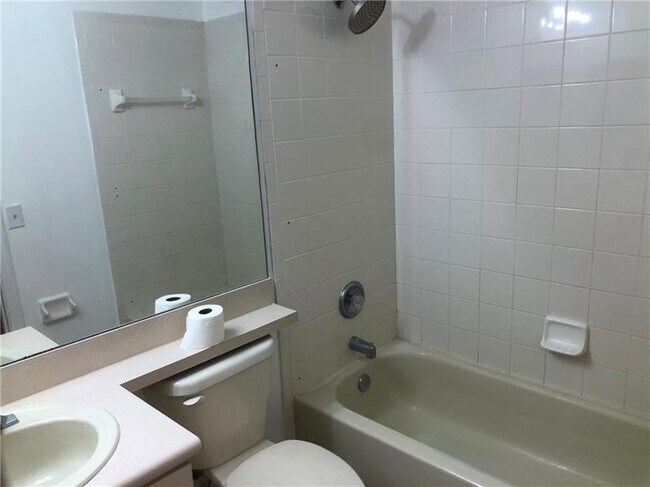 Building Photo - 6756 Sienna Club Dr