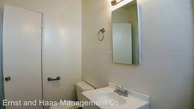 Building Photo - 202 N Culver Ave