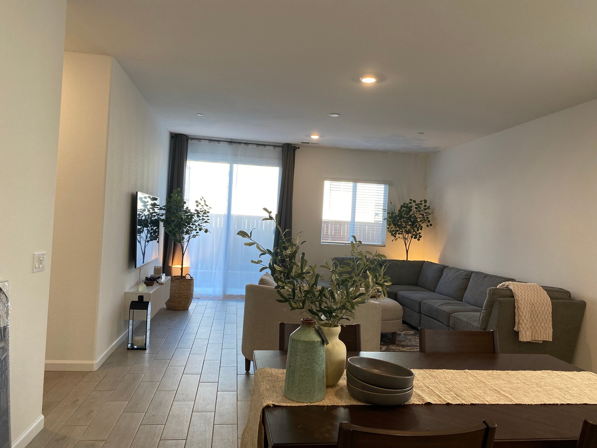 Open kitchen, dining, and living layout - 1683 Sandoval Dr