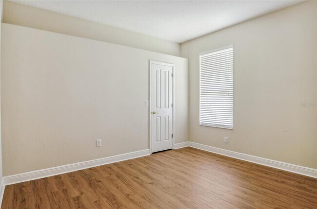 Building Photo - 10222 Arbor Side Dr