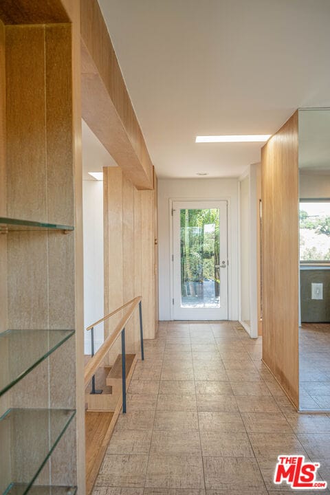 Building Photo - 8895 Appian Way