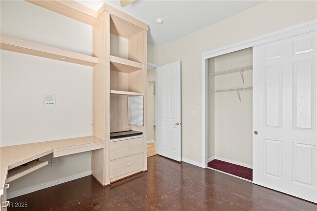 Building Photo - 10548 Findlay Ave