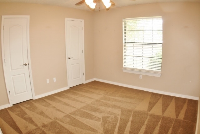 Building Photo - Wow 4 Big Bedrooms,  Pets Welcome, Great Location.