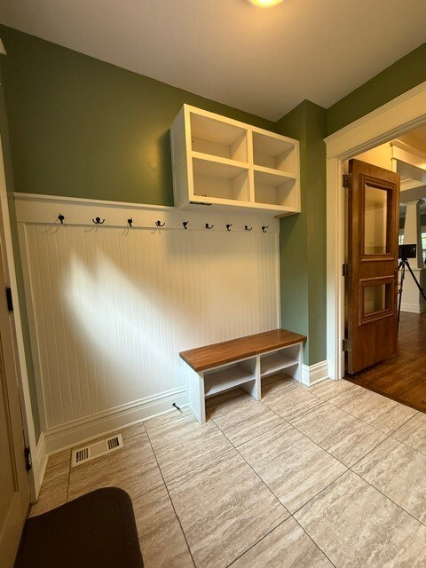Building Photo - 523 Prairie St