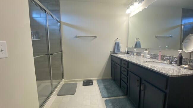 Building Photo - 4081 Lotus St