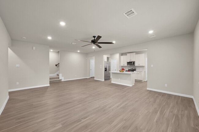 Building Photo - 3346 Torrey Pines Dr