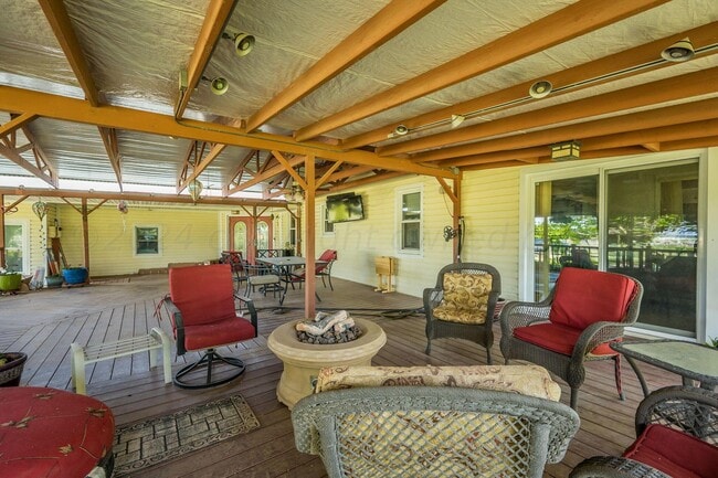 Building Photo - 7518 Lamount Dr