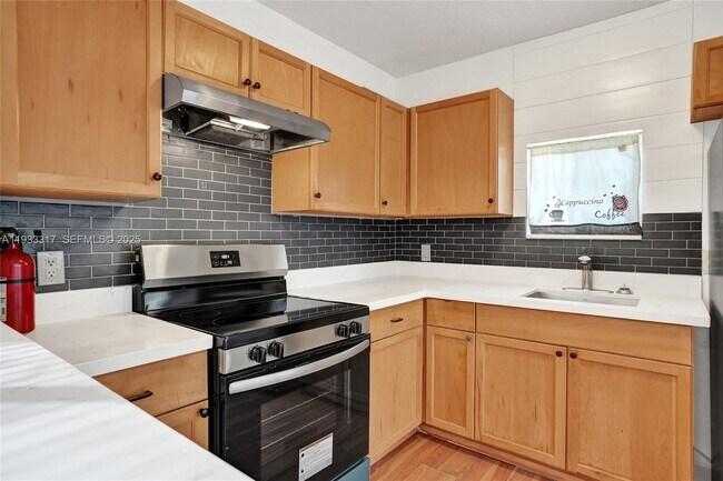 Building Photo - 249 SW 4th St