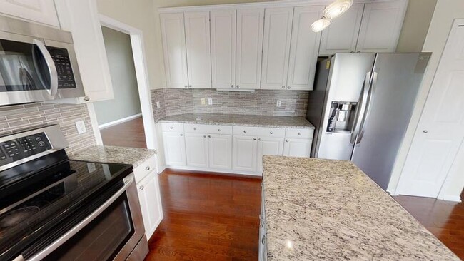 Building Photo - 292 Sandrock Ct