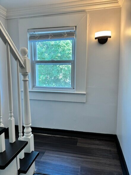 Building Photo - 36 14th St