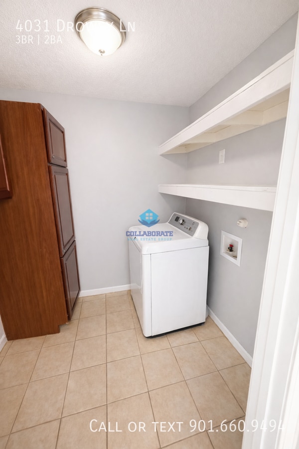 Building Photo - 4031 Drowsy Ln