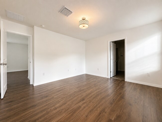 Building Photo - 1016 Ashentree Dr