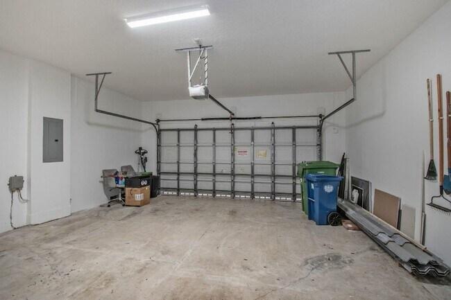 Building Photo - 2466 Bay Isle Ct