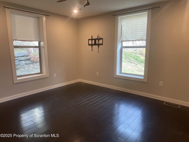 Building Photo - 628 Hudson St