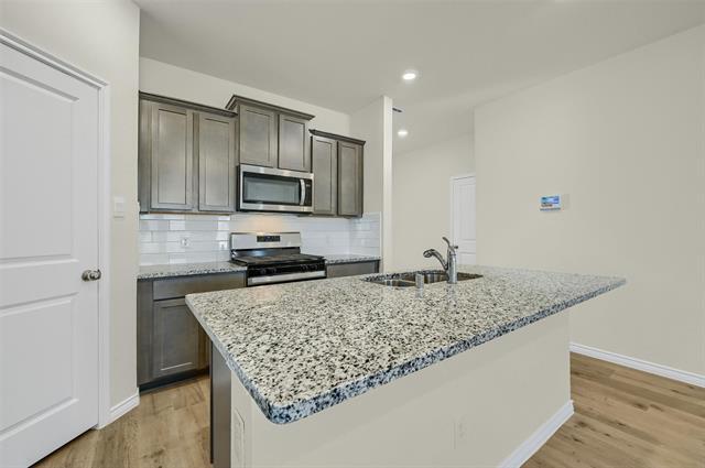 Building Photo - 804 Honey Maple St