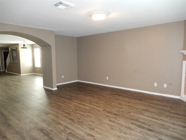 Building Photo - 20119 Baron Brook Dr