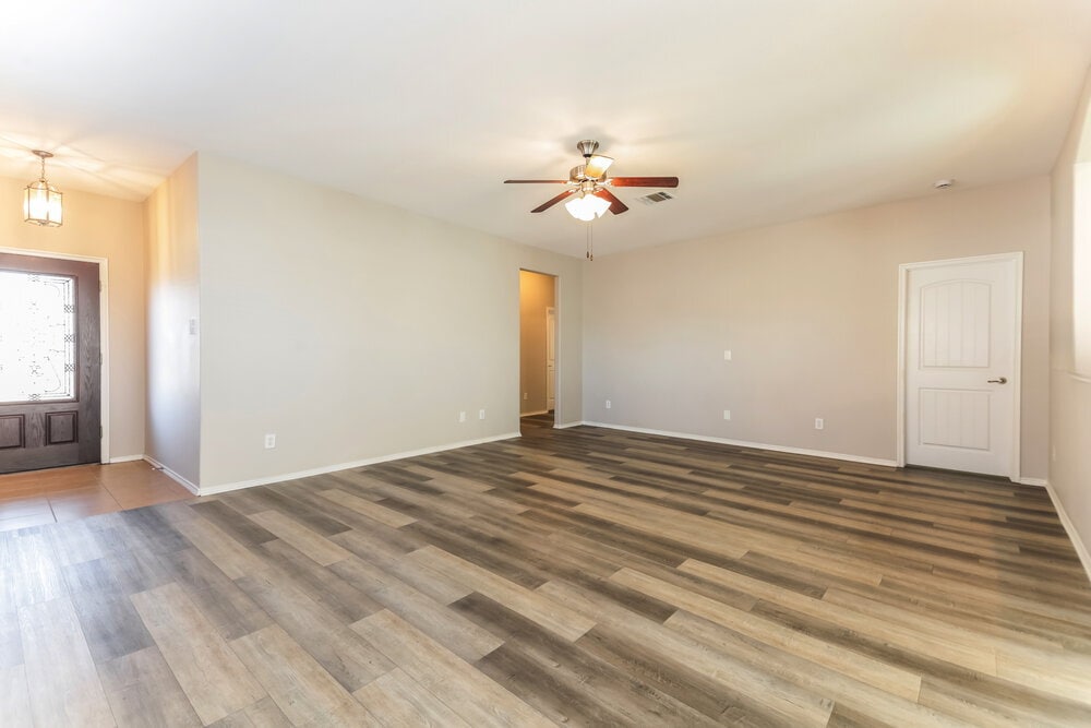 Building Photo - 120 Meadow Crest Dr